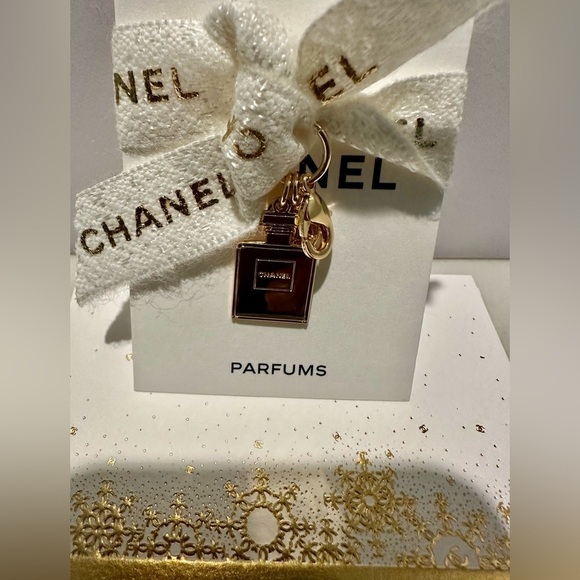 New Authentic Chanel  Charm/Pendant - Picture 3 of 5